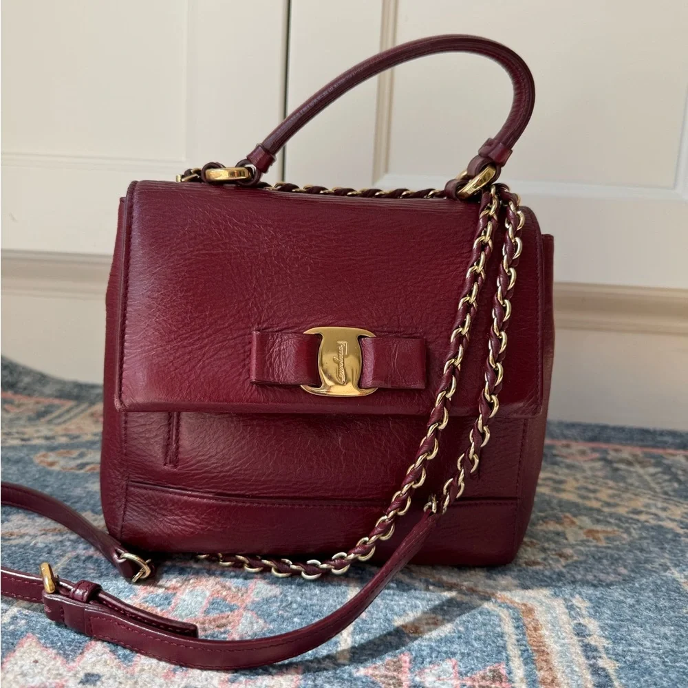 Salvatore Ferragamo burgundy bow leather crossbody handbag chain top handle bag - Picture 2 of 10